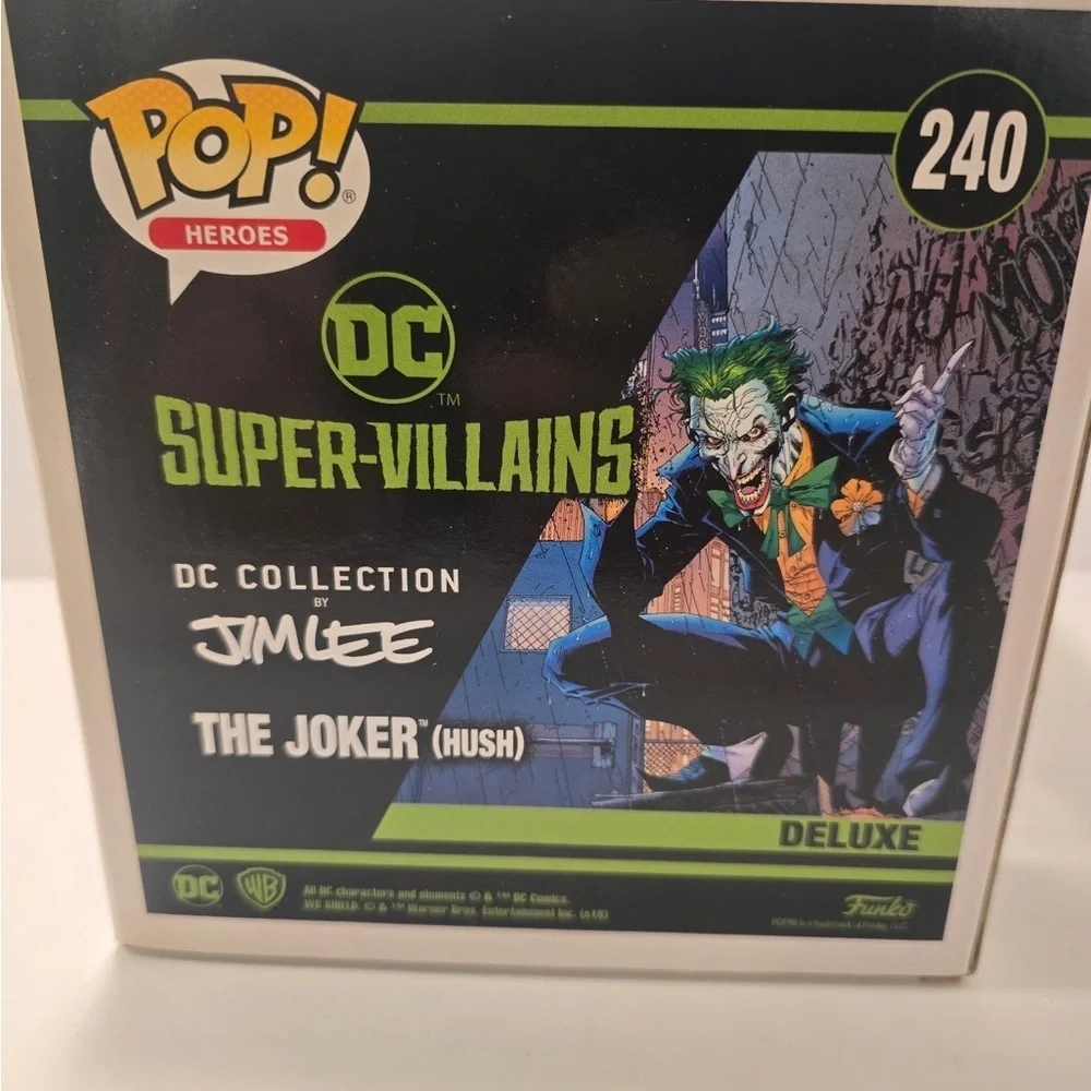 Funko Pop The Joker (HUSH) DC Super Villians #17 Jim Lee GameStop Exclusive NEW - Picture 2 of 3